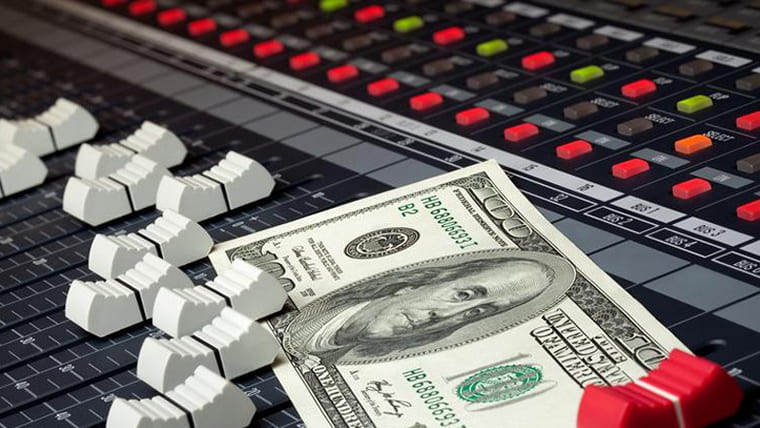 Como ganhar dinheiro com música na internet